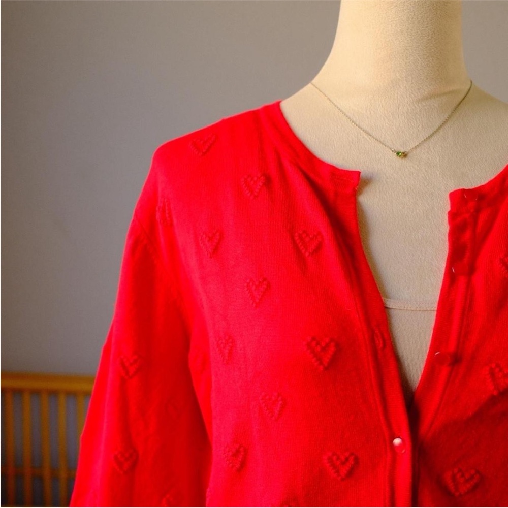 Cable & Gauge Red Knit Heart Design Cardigan - Picture 3 of 8